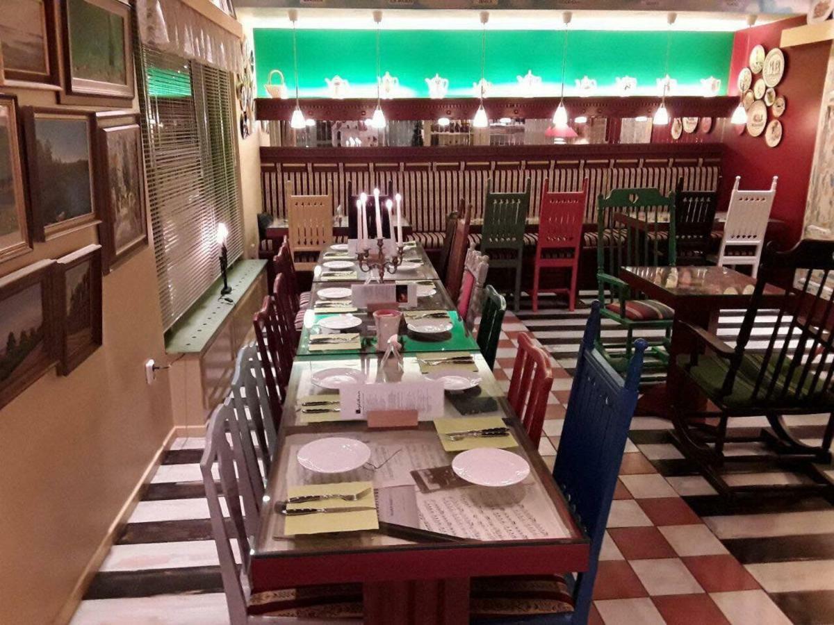 Paradlaegenhet يسكيلستونا المظهر الخارجي الصورة